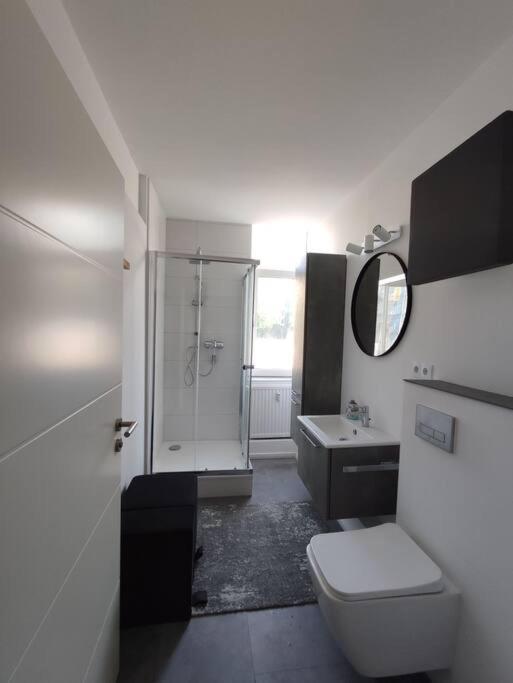 'bright 201' Moderne, Helle In Bi Zentrum, 400 M Bis Lokschuppen, Smart-tv, Wlan *
