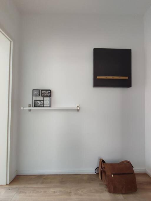 Apartment 'bright 201' Moderne, Helle In Bi Zentrum, 400 M Bis Lokschuppen, Smart-tv, Wlan *